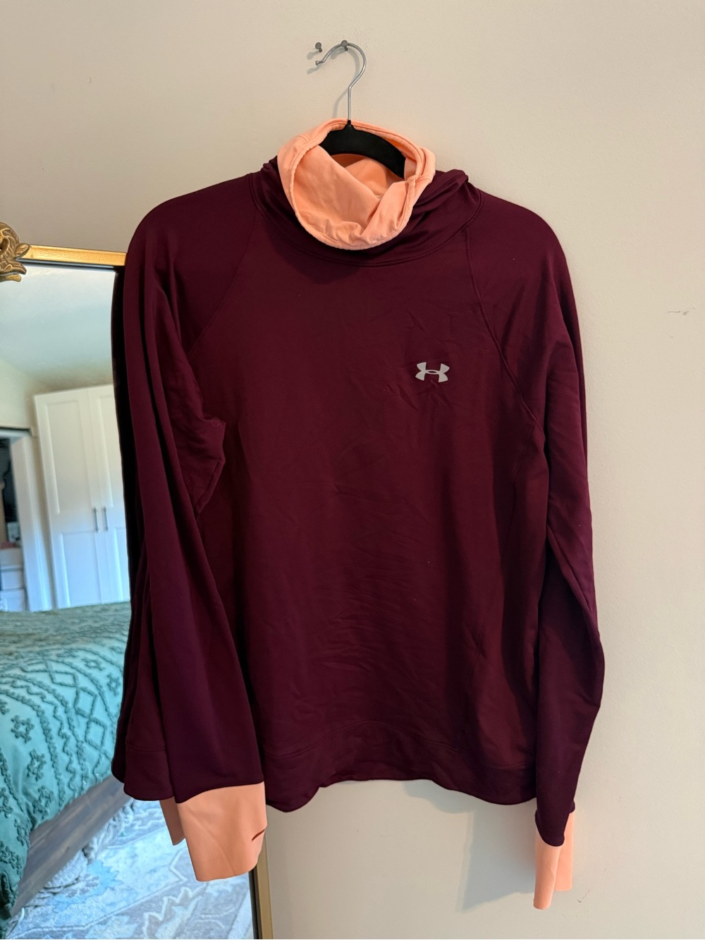 Under Armour Sweatshirt Women’s Burgundy XL CG Reactor Run Funnel